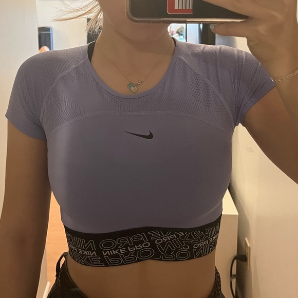 Nike Pro Dri-fit Cropped Shirt size XS - Picture 3 of 7